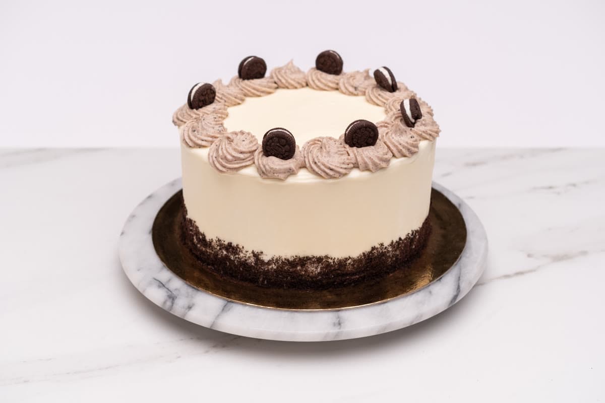 Torta Oreo con crema y galletitas
