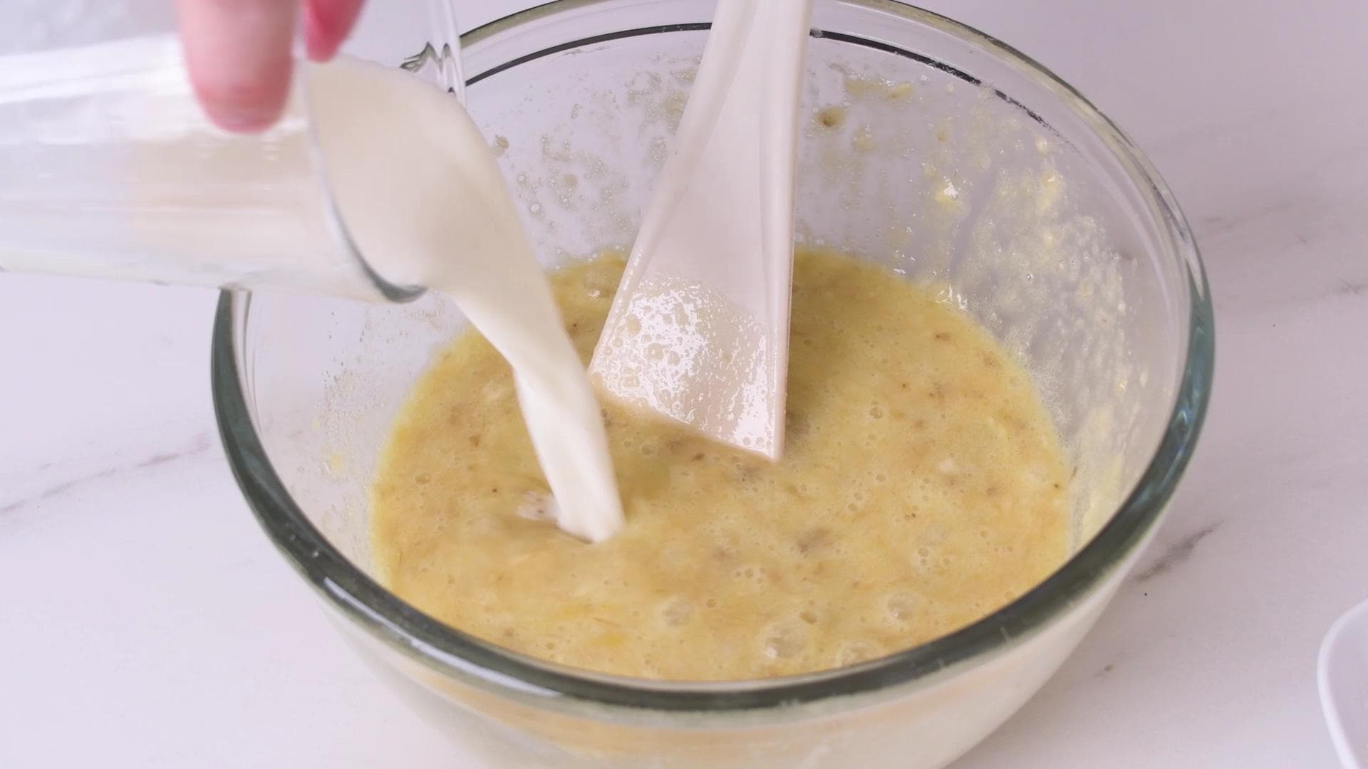 Buñuelos de Banana Facil y Rapido — paso 1