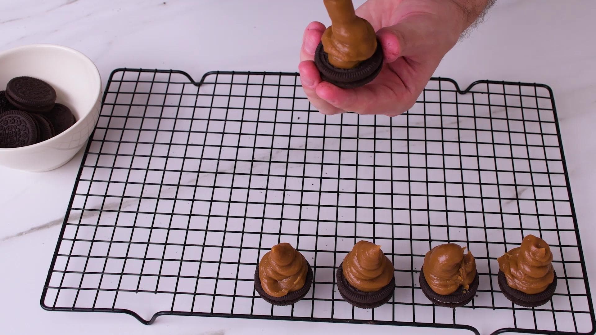Conitos Oreo de Dulce de Leche — paso 1