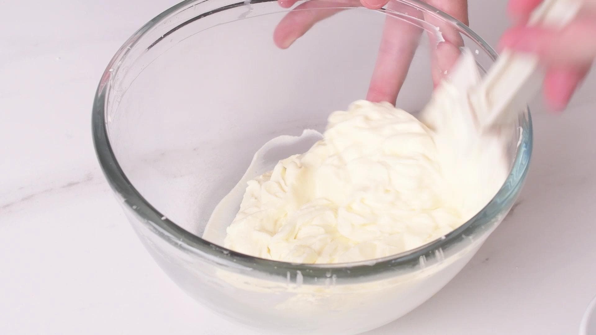 Whipped Cream (Chantilly) — step 1