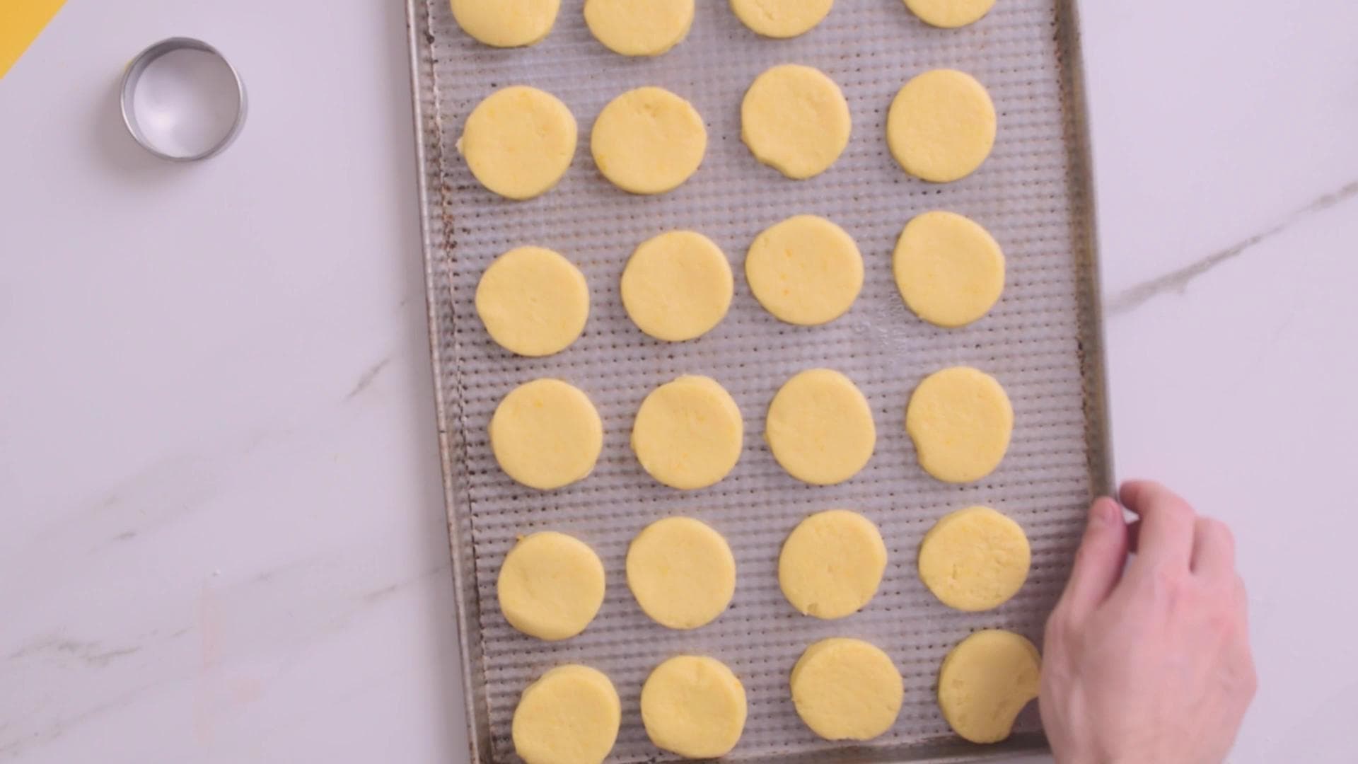 Quick and Easy Orange Cookies — step 6