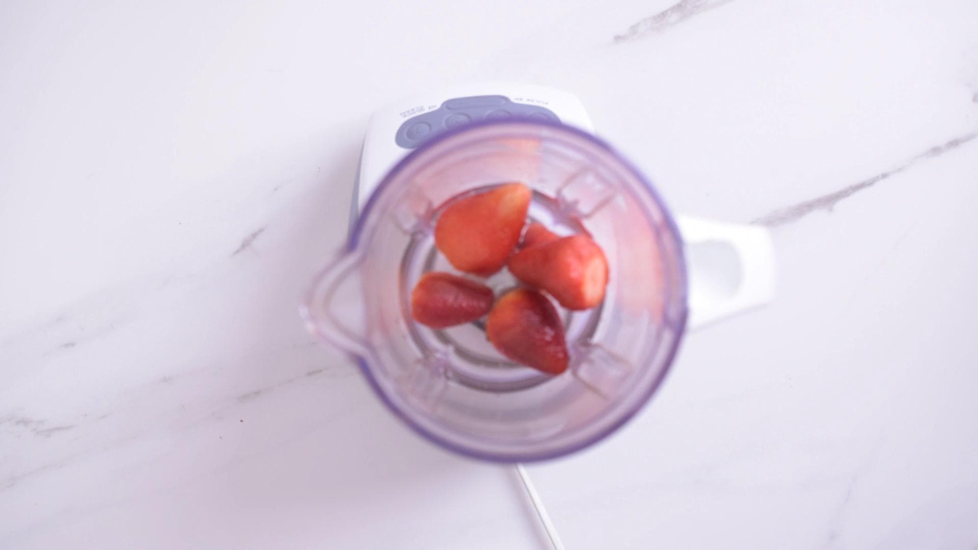 Mousse de Frutillas — paso 0