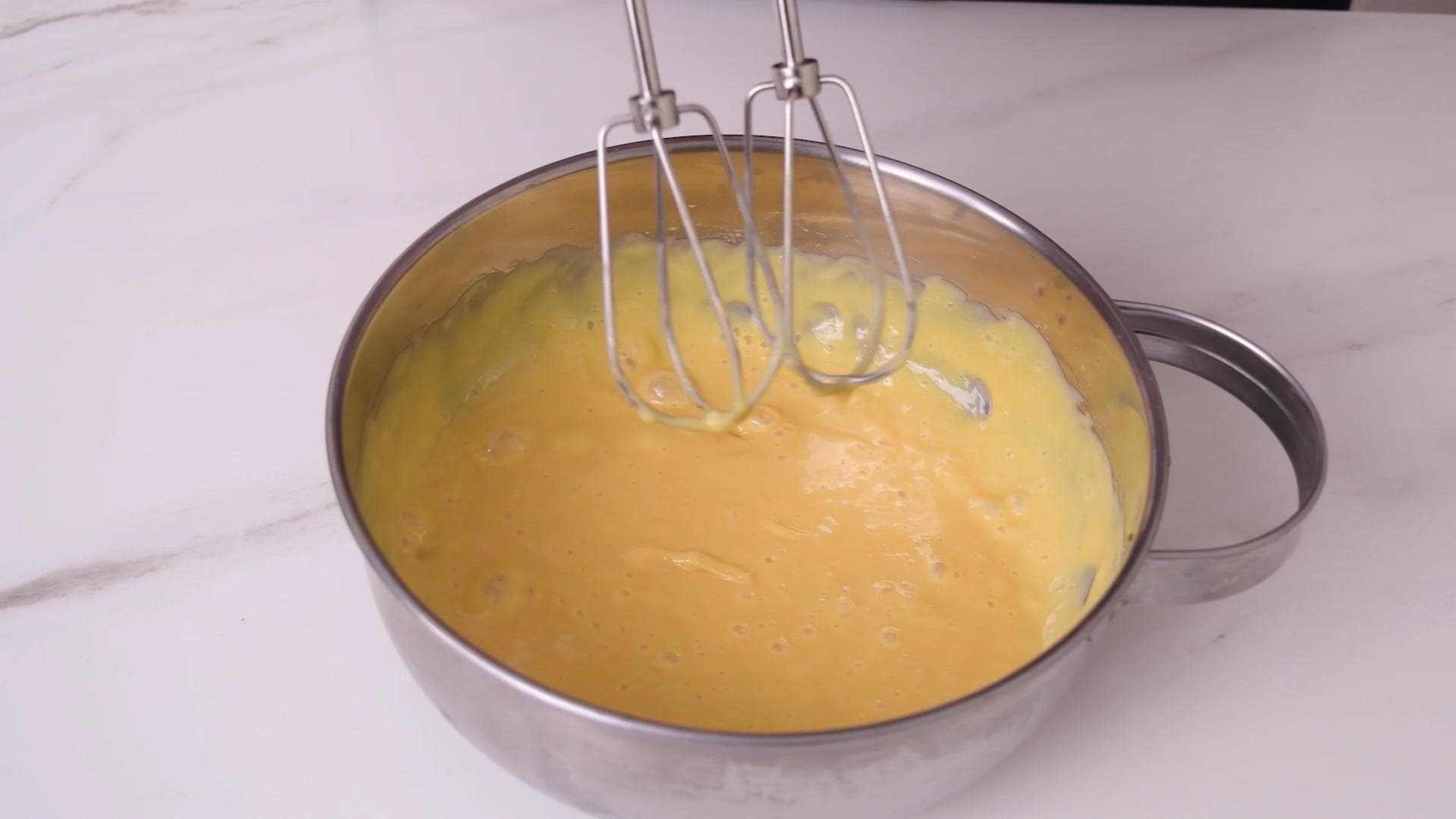 Mousse de Maracuya — paso 1
