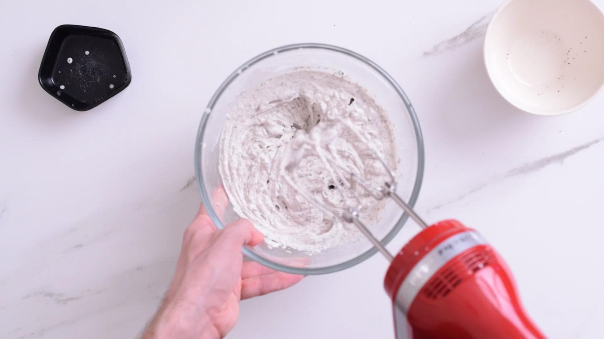 Quick and Easy Oreo Mousse — step 2
