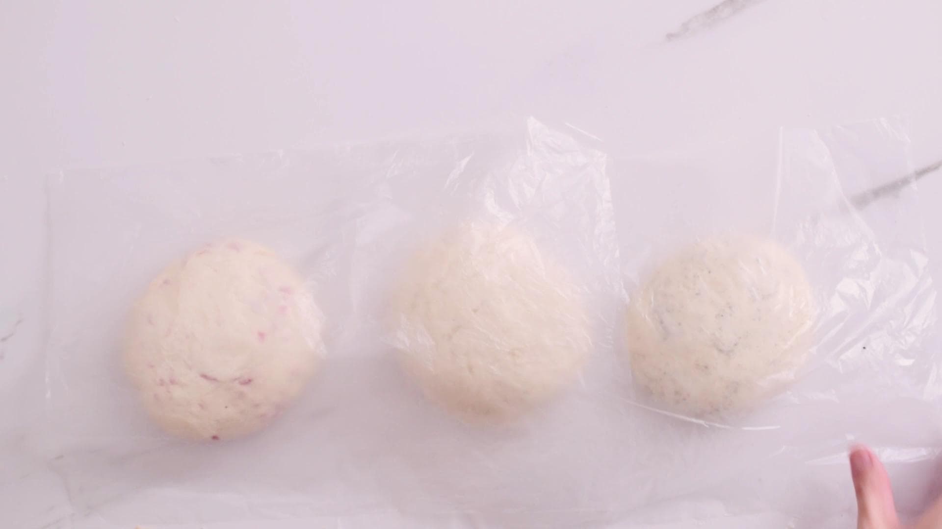 Quick and Delicious Flavored Bread Rolls — step 7