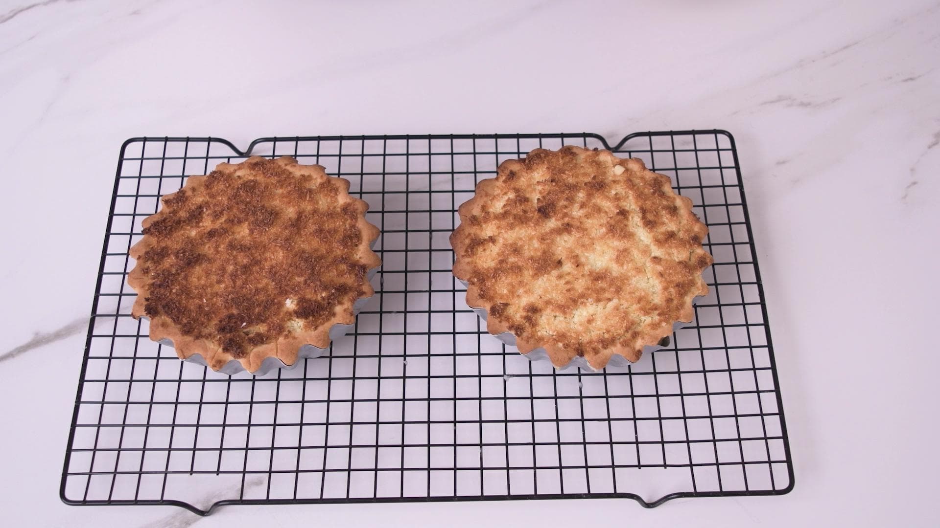 Coconut and Dulce de Leche Tart — step 10