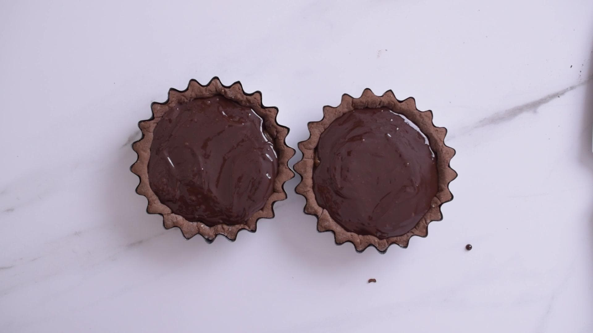 Easy Dulce de Leche and Chocolate Tart — step 15