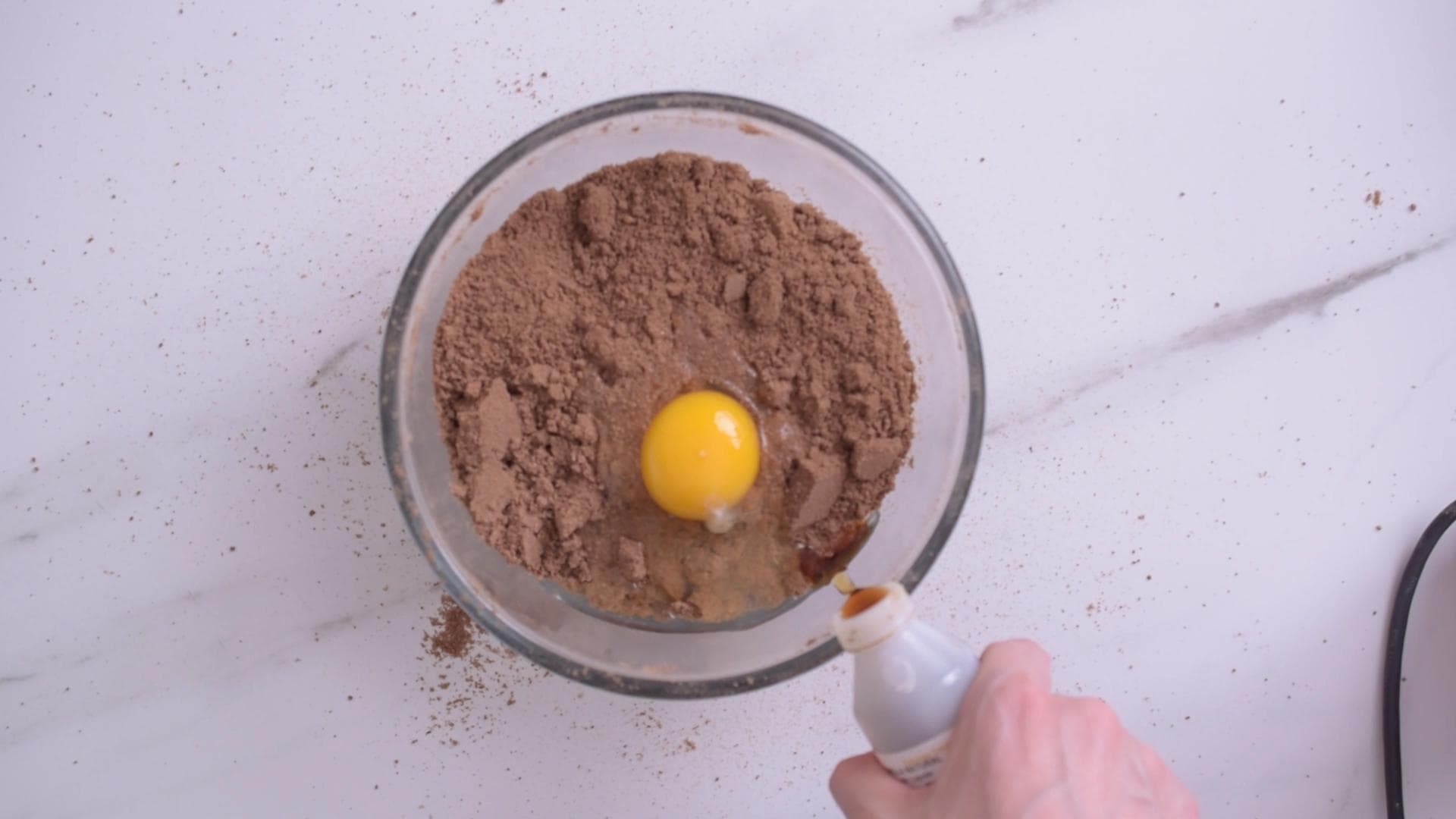 Easy Dulce de Leche and Chocolate Tart — step 2