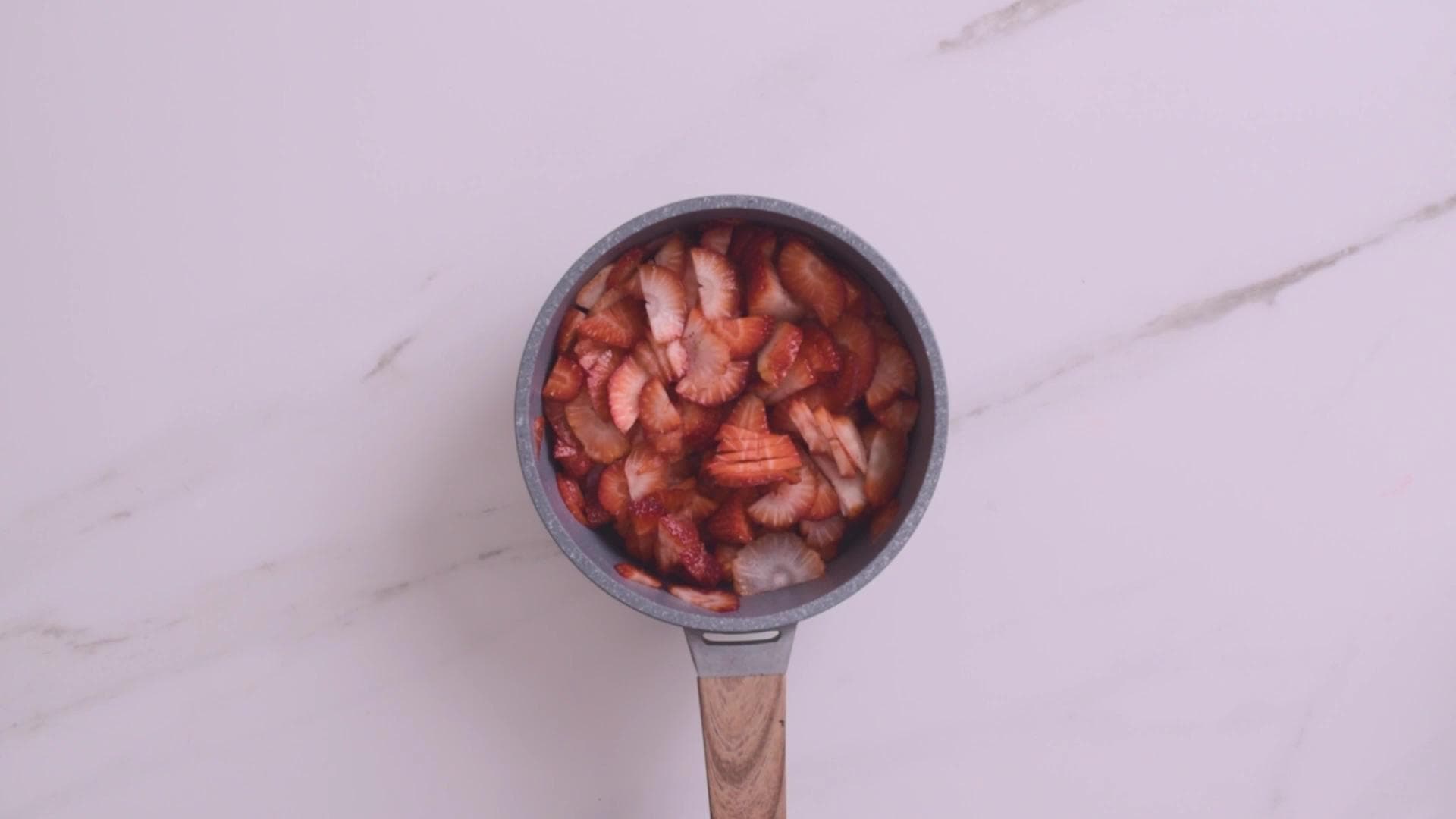 Strawberry Trifle — step 0