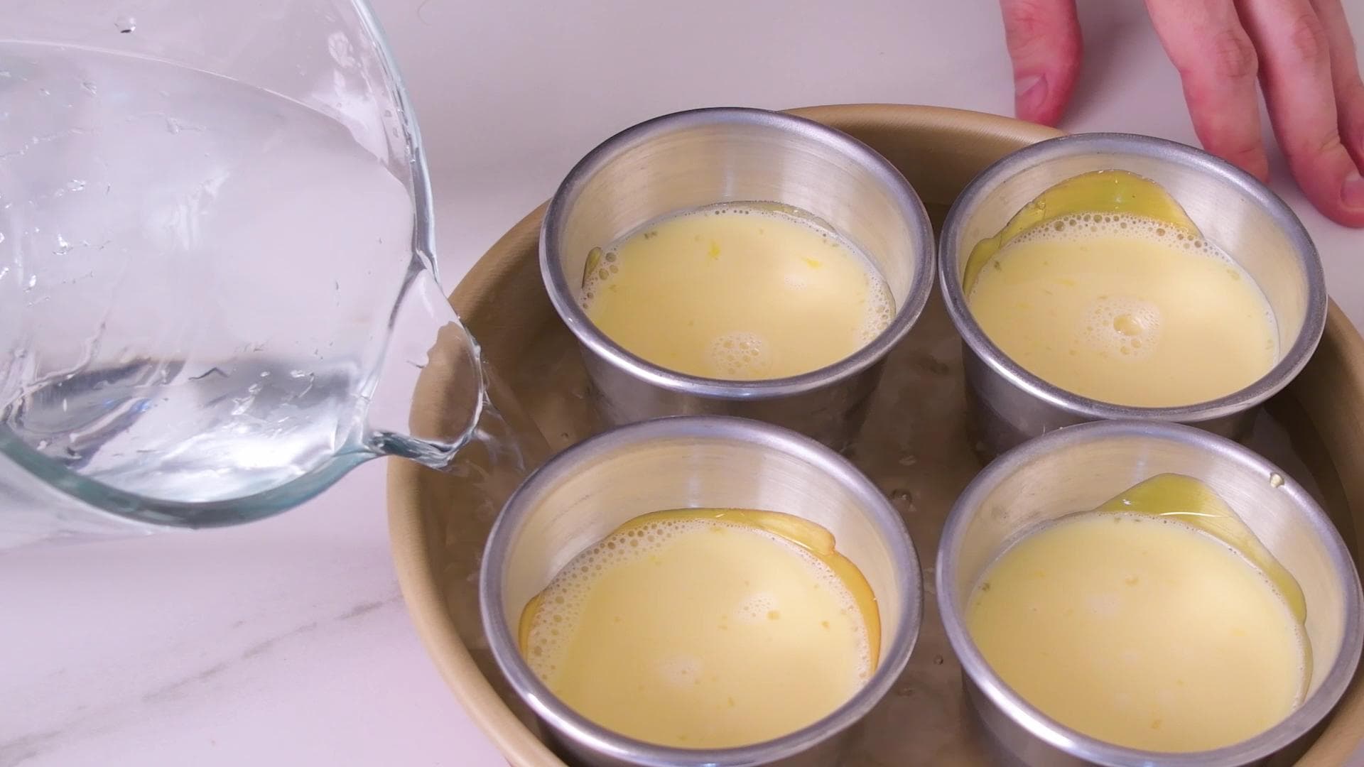 Chocoflan o Pastel Imposible — paso 3
