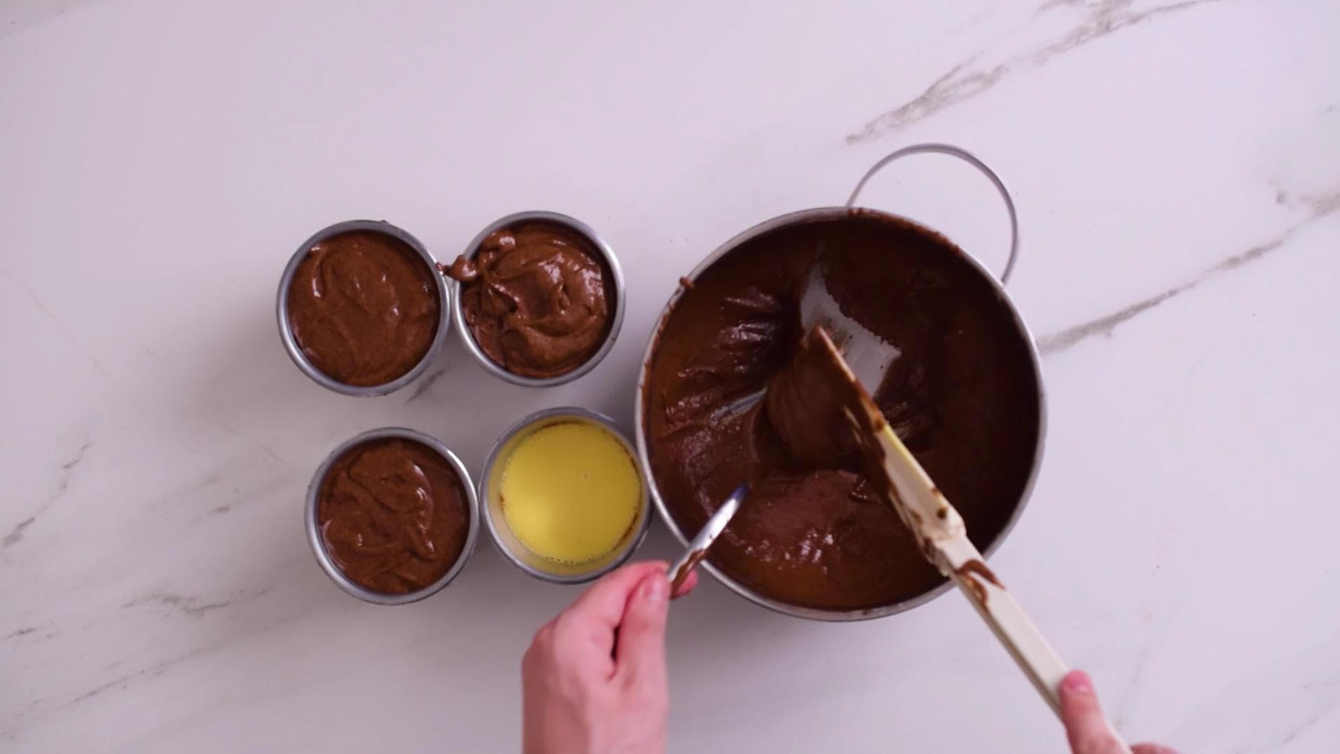 Chocoflan o Pastel Imposible — paso 6