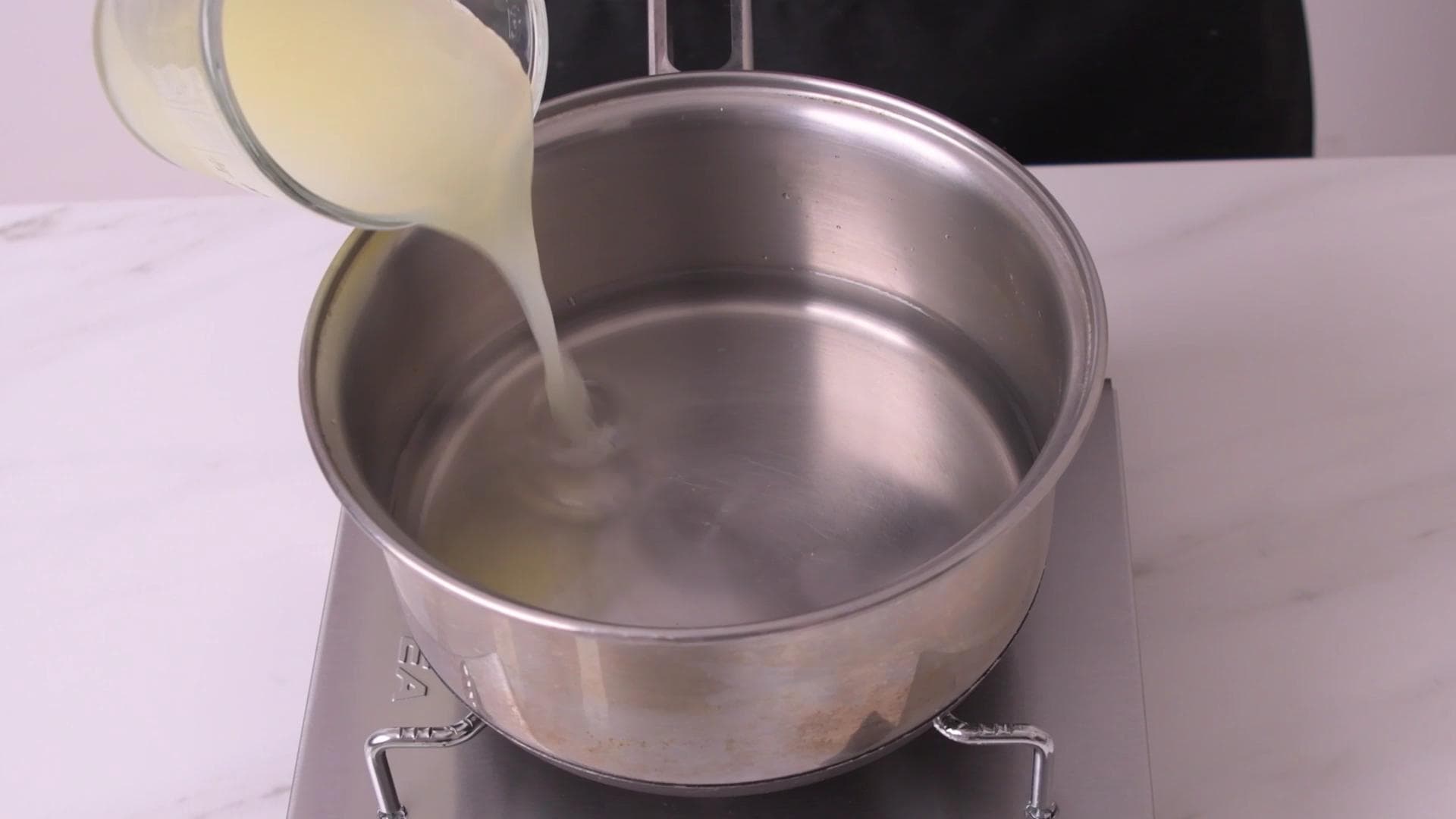 Lemon Meringue Pie — step 8
