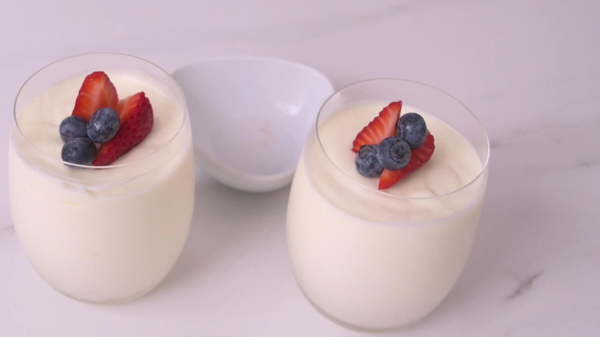 Easy Homemade Lemon Mousse — step 2
