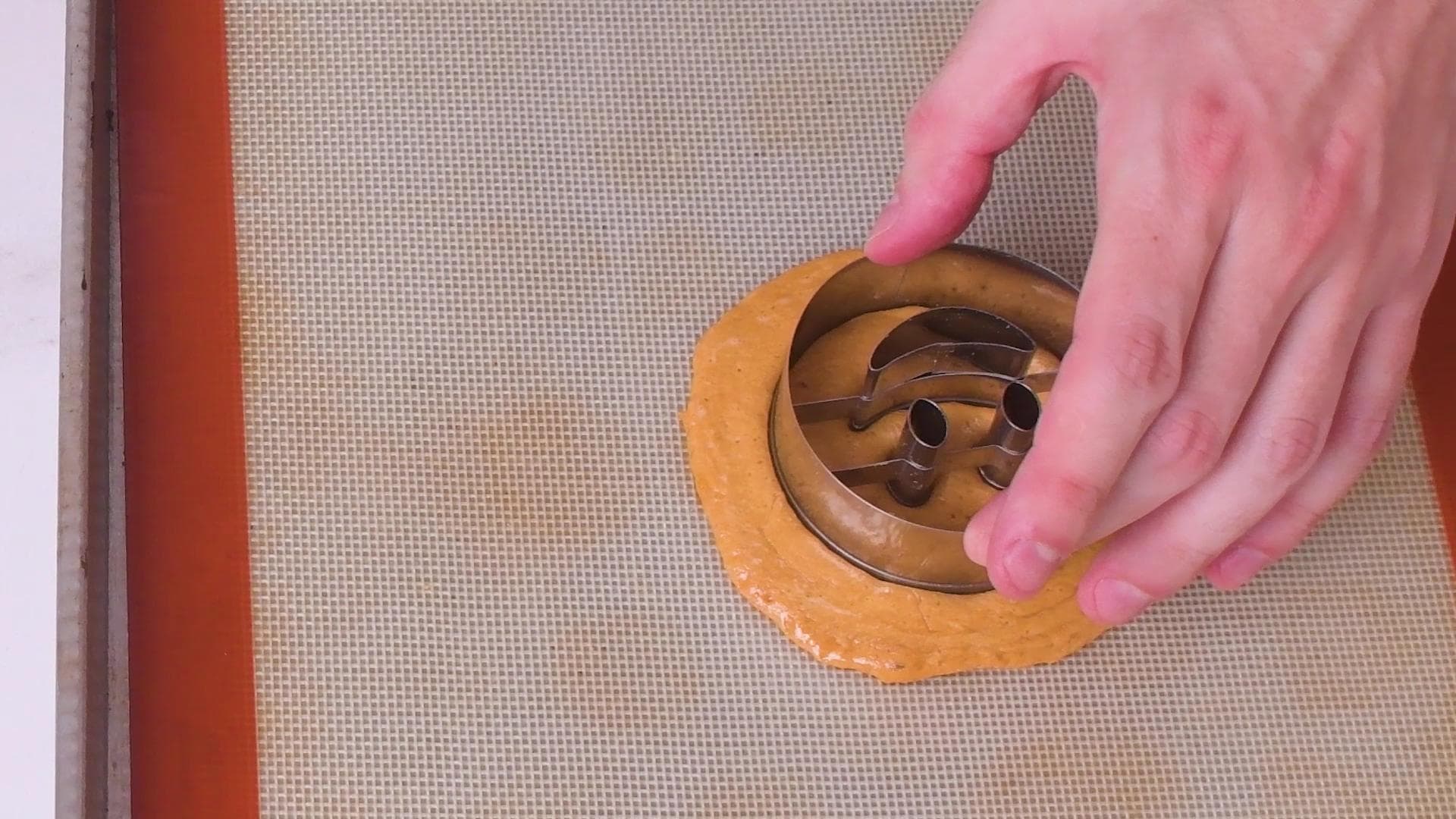 Squid Game Dalgona Cookie — step 3