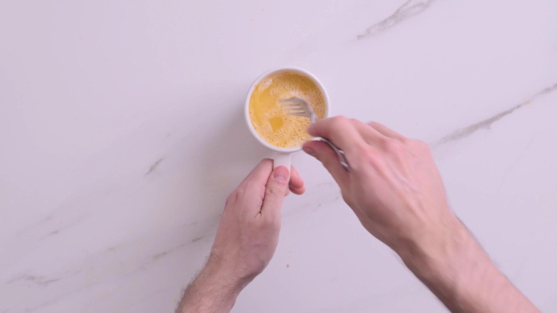 Torta en Taza de Naranja — paso 2