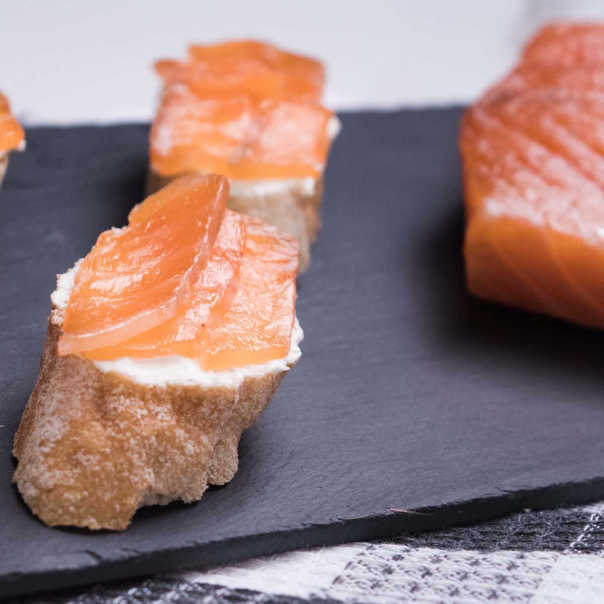 Salmon Marinado Gravlax